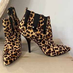 New Nine West pony hair booties